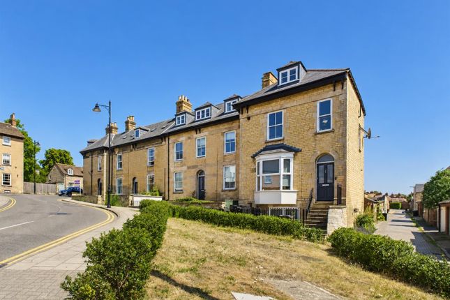 1-bed flat on 2, 4 Brownlow Terrace, Stamford, £950/mo