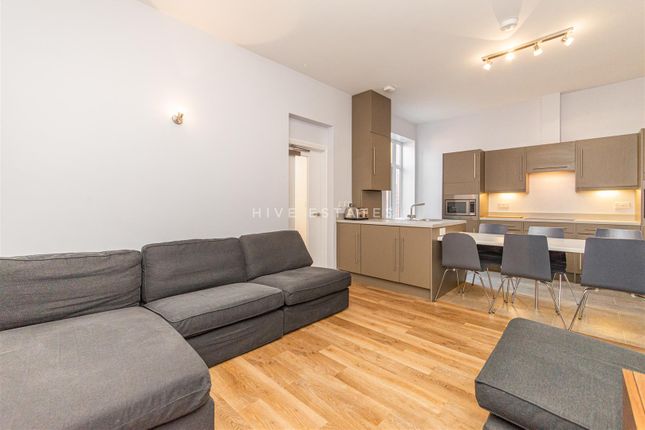 40, Kelvin Grove, Newcastle upon Tyne photo 3