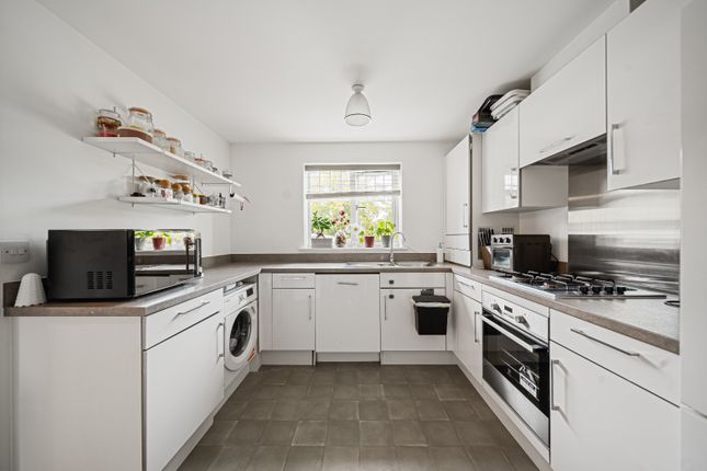 10 Forrest Shaw, Castle Hill, Swanscombe photo 3