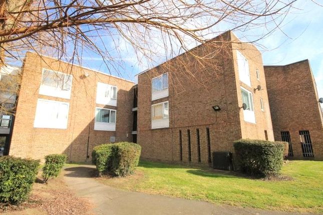 Thumbnail Studio to rent in De Havilland Way, Stanwell, Staines-Upon-Thames, Surrey