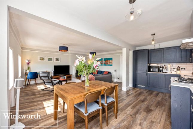 Flat 6, 33, Adelaide Crescent, East Sussex photo 3