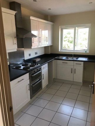 Flat to rent in Archdale Close, Chesterfield