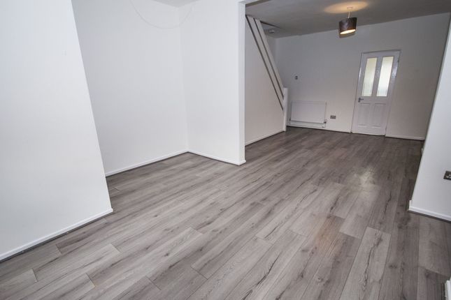 6 Kersal Road, Manchester photo 4