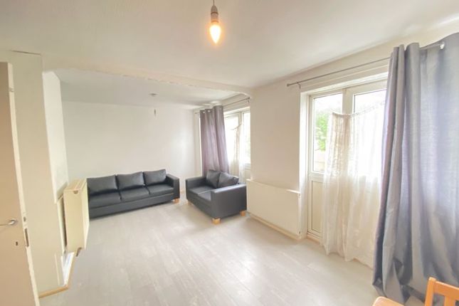 99, Roman Way, Enfield photo 2