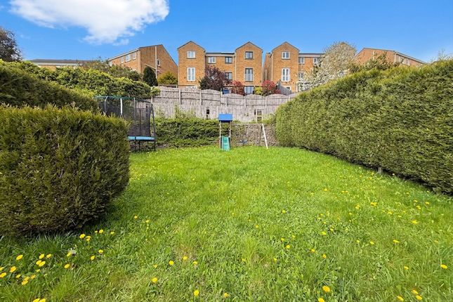 10 Portland Road, Halifax photo 4