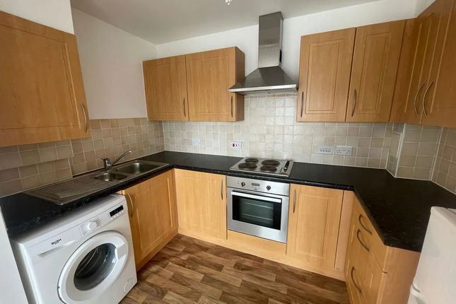 Flat 64 Fisgard Court, Admirals Way, Gravesend photo 4