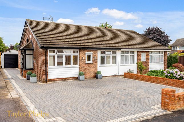 2 bed bungalow for sale in Winton Drive, Cheshunt, High Specification EN8