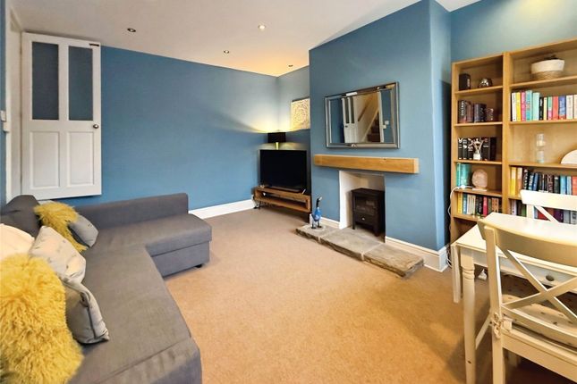 10, Abbot Street, Huddersfield photo 2