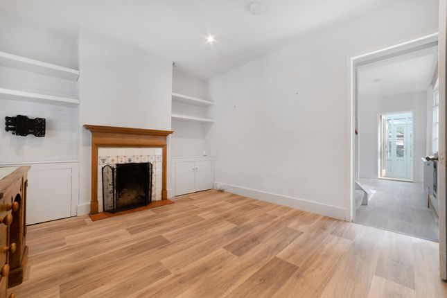 47 Beech Hill Road, Ascot photo 3