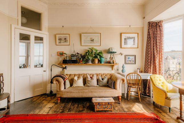 Croft-Hastings-Exmouthplace-Interior-40