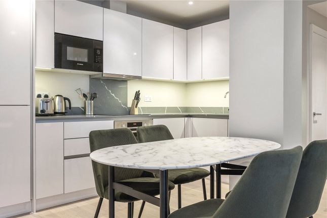 Flat for sale in Chancery Lane, London