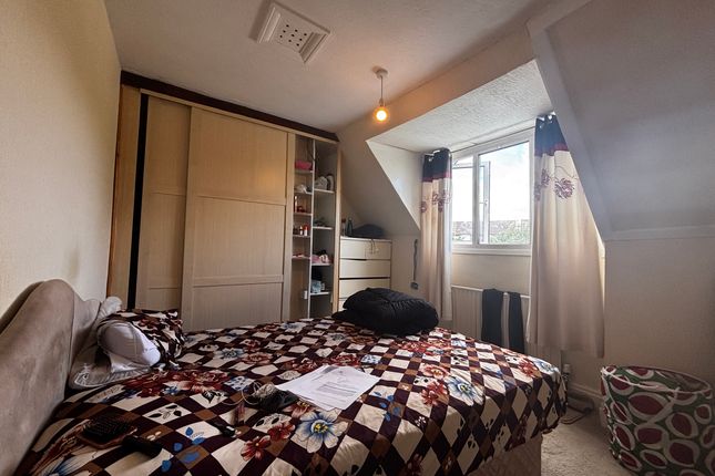 22 Mackie Avenue, Bristol photo 4