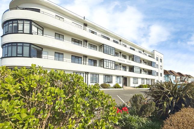 3-bed flat on Flat 17, Onslow Court,, Brighton Road, Worthing, £150,000