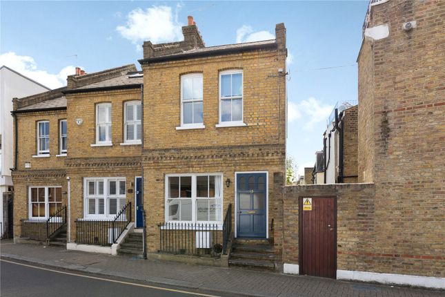 End terrace house for sale in Felsham Road, London
