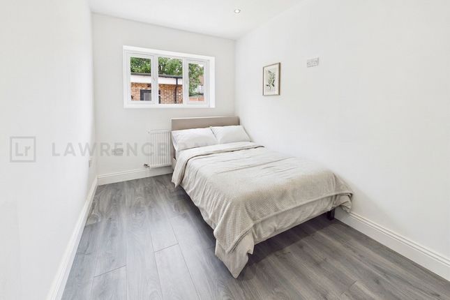 79 Somerset Road, Southall photo 4