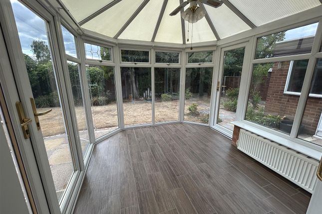 7, Quail Park Drive, Kidderminster photo 5