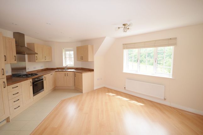 57 Scarlett Avenue, Aylesbury photo 2