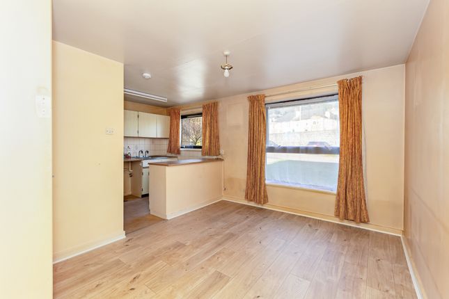 1, Beechmount Crescent, Murrayfield, Edinburgh photo 4