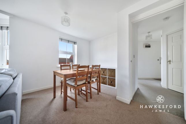 21 Archer Court, Sittingbourne photo 4