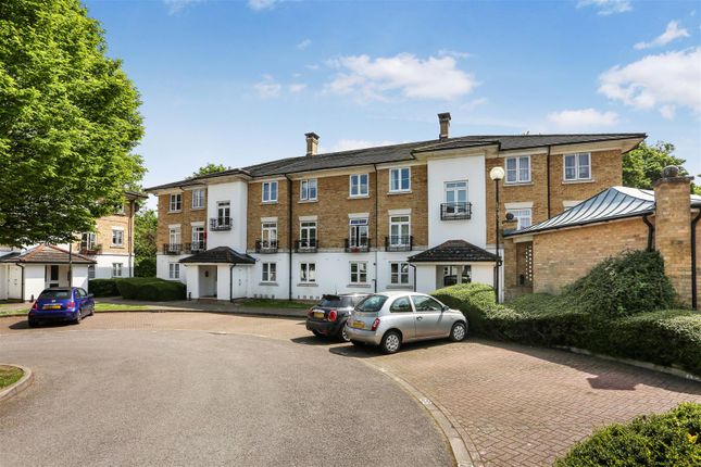 Flat for sale in Kingswood Drive, Sutton