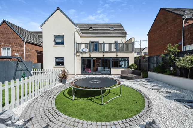 Thumbnail Detached house for sale in Cimla Road, Neath