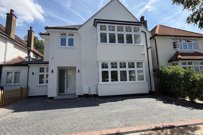 13, Beech Walk, London photo 2