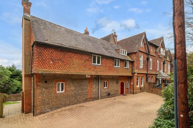 Country house for sale in Whitmead Lane Tilford, Surrey