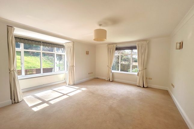 Flat to rent in Church Lane, Oxted, Surrey