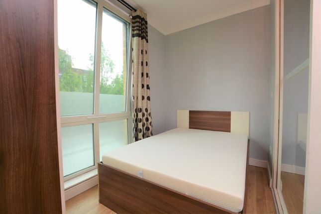 (LettsPay) Flat 11 Stellent House,339, High Street, Slough photo 4