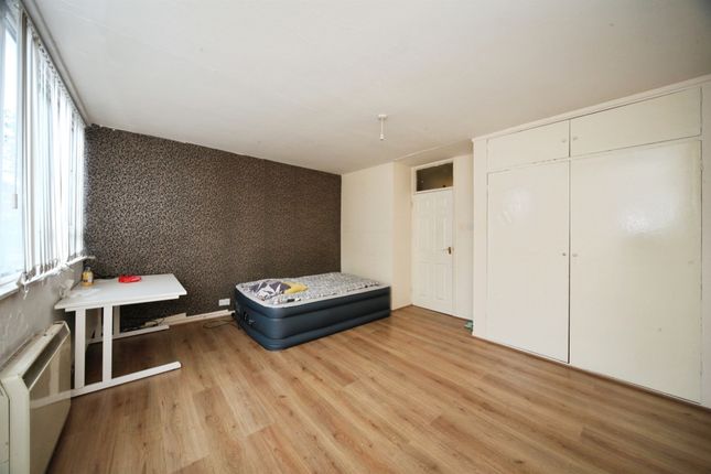 2c, Swanston Grange, Luton photo 4