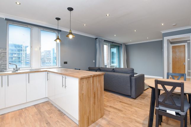 Flat to rent in Flat 88 Regent Court, 1 North Bank, Lodge Road