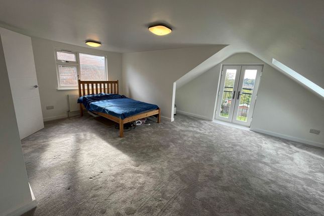 265 Totteridge Road, High Wycombe photo 4