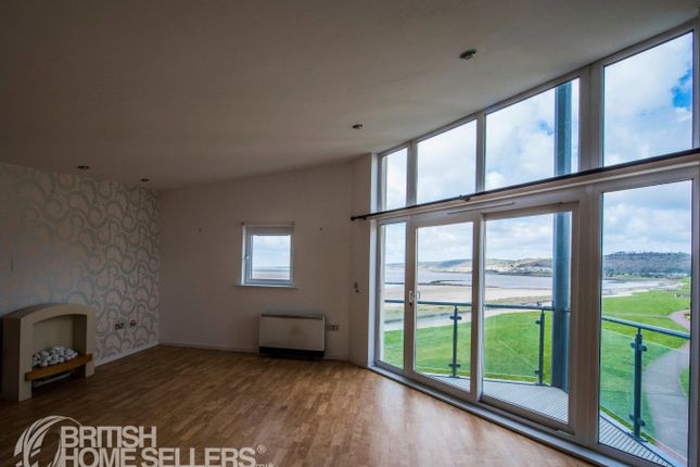 Flat 23, Cwrt Pandora,, Pentre Doc Y Gogledd, Carmarthenshire photo 3