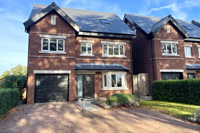 Thumbnail Detached house for sale in London Road, Elworth, Sandbach