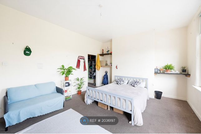 End terrace house to rent in Ashley Road, Bristol