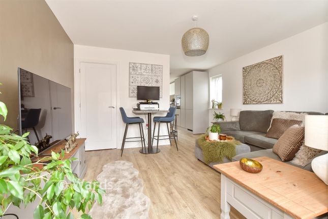 3, Shakespeare Crescent, New Romney photo 3