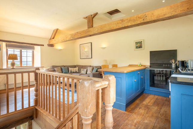Tilbury Cottage, Tilbury Farm, Taunton photo 2