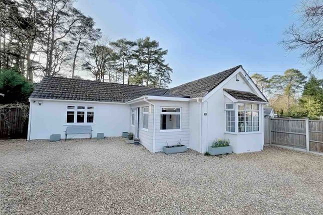 10 Coppice Close, St. Ives, Ringwood photo 2