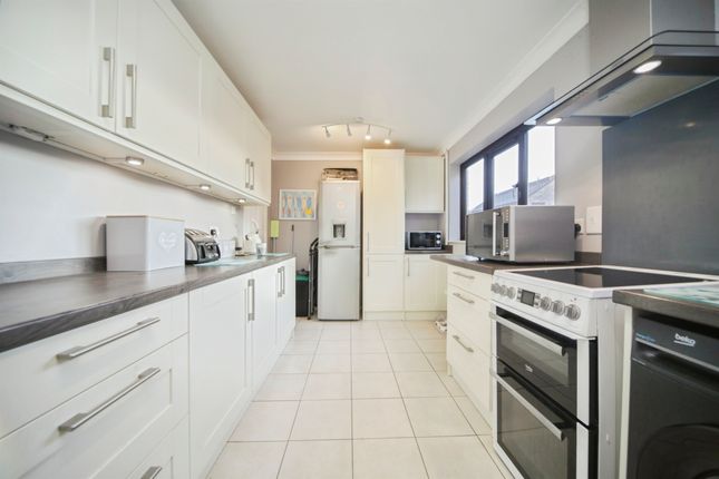 15, School Meadow, Stowmarket photo 2
