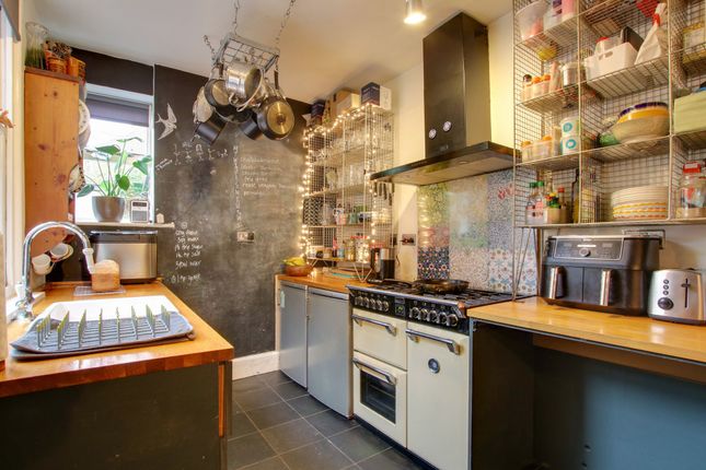 12 Lytham Road, Leicester photo 3