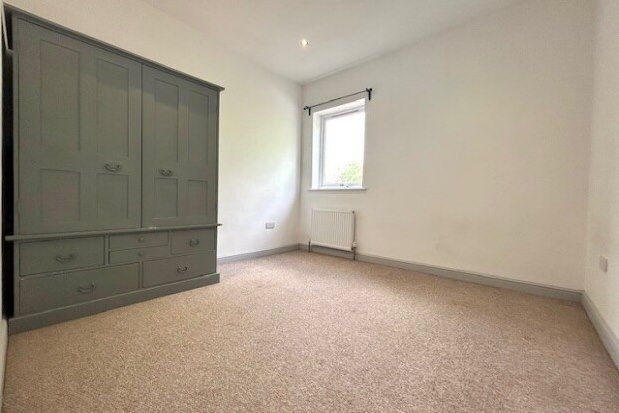 Thumbnail Flat to rent in The Broadway, Chingford