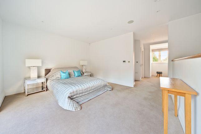 4, Jubilee Mews, Taplow photo 4