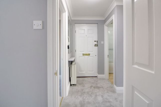 4, Sovereign Court, Sunningdale photo 2