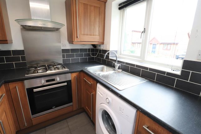 7, Eaton Square, West Yorkshire photo 4