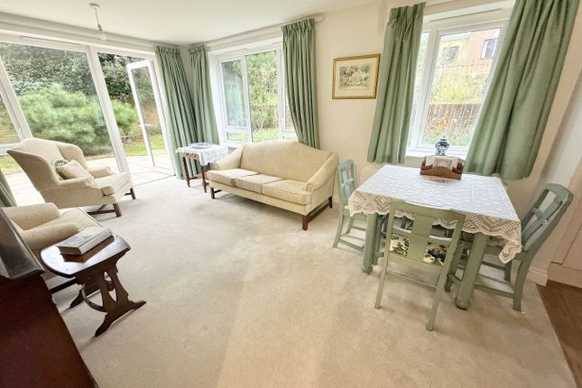 1-bed flat on Flat 2, Maidment Court, 47 Parkstone Road, Poole, £250,000