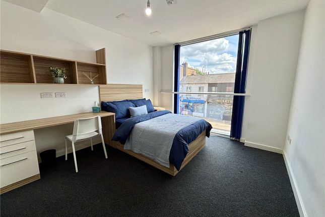 18-bed flat on 225, Wellingborough Road, Northampton, £9,900/mo