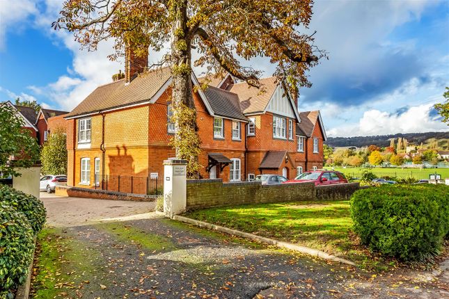 Flat for sale in East Hill Road, Oxted