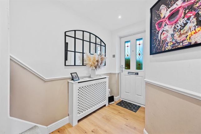 6, Reims Court, Northampton photo 4