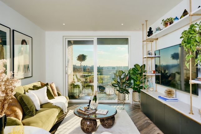 217 Lindley House, Silkstream, London photo 3