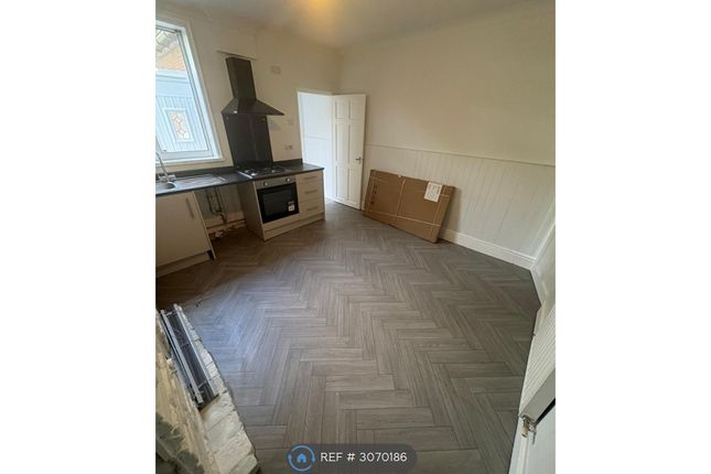 Bottom Boat Road, Stanley, Wakefield photo 2